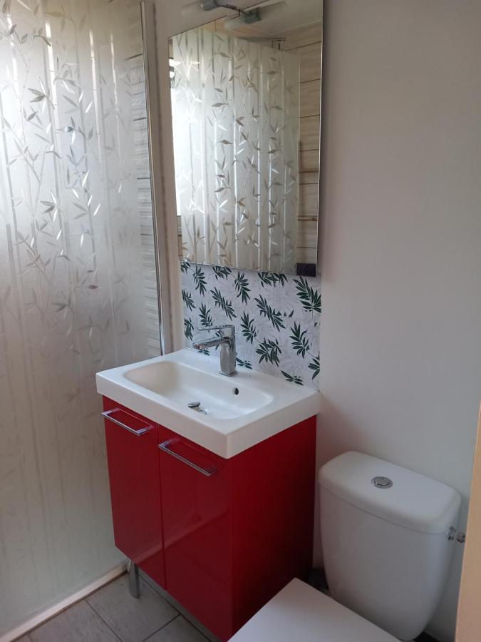 Petit Chalet En Bois Reynès Exteriér fotografie